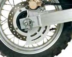 Now the expensive brake disc will be well protected when riding off-road.