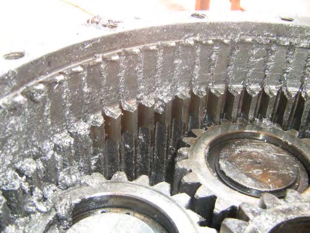 TYPICAL PROBLEMS WITH MECHANICAL COMPONENTS Gearbox Failure Poor