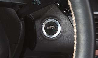 Pushbutton Start Start With the vehicle in Park or Neutral, press the brake pedal and then press the ENGINE START/STOP button to start the engine. The green indicator on the button will illuminate.