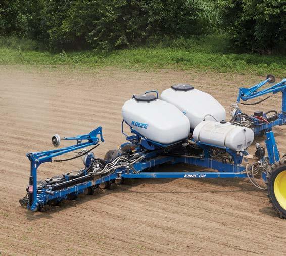 20 4900 MODEL 4900 12 ROW 30 " 16 ROW 30 " 24 ROW 30 " Configure the 30-inch 4900 Kinze planter to suit your operation with multiple drive, meter and fertilizer options.
