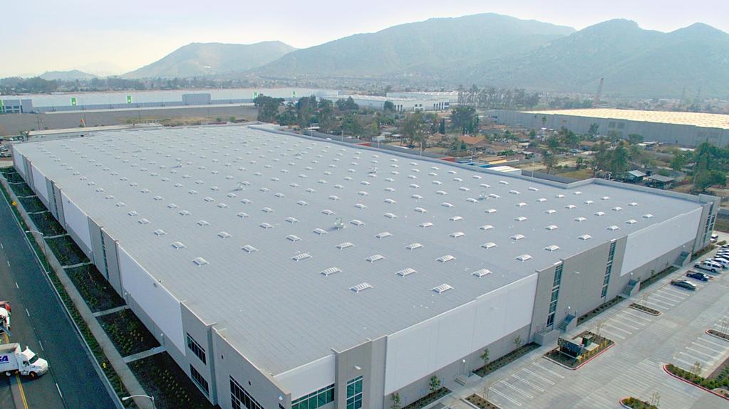 311k SF Oakmont Logistic Center 300 4x8 SKYPRO Polycarbonate Industrial