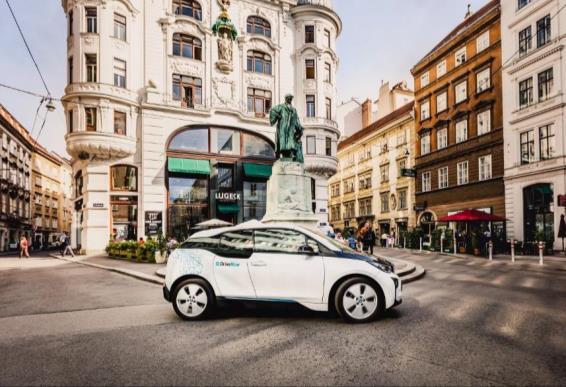 One DriveNow vehicle already replaces up to six private cars and is significantly higher utilized.