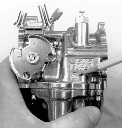 INTRODUCTION S&S Super E and G Shorty carburetors are designed for and Harley-Davidson big twin and Sportster models as well as other American v-twin engines.