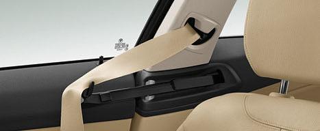 Rear seats are designed as individual seats that offer perfect lateral support and lots of headroom,