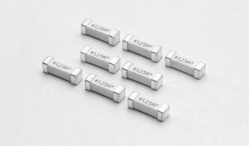 Surface Mount Fuses Surge Resistant > 461 Series TeleLink Fuse 461 Series TeleLink Fuse RoHS Description The Littelfuse 461 Series TeleLink Surface Mount, Surge Resistant Fuse, offers over-current