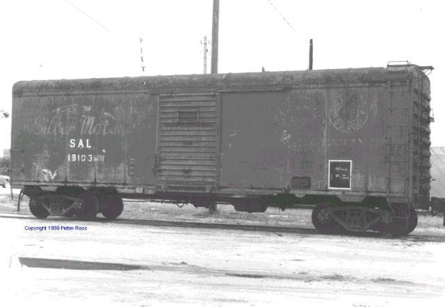 Seaboard Air Line 19000-19499 Series, Class B-7, 40', Single-Door, "Turtleback" Box Ca file://e:\aolpress\railsite\salb-7flyerhtm Page 3 of 8 SIDE FRAMING AAR standard SIDE PANELS Steel, riveted