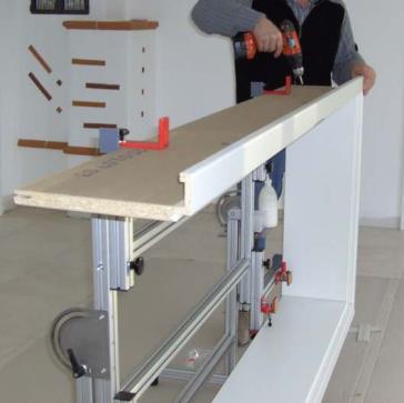 Intelligent frame assembly frameassemblytable Frame assembly without bending professionell Professionell Width can be adjusted to standard sizes Tilt adjustable - can be swivelled up to 180 Easy to