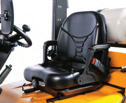 Standard full suspension seat This comfortable seat features