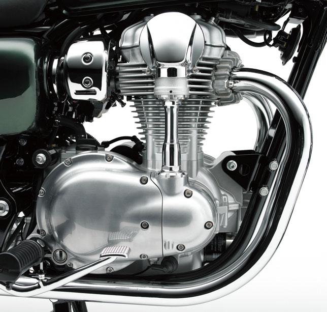 Engine * With a bore and stroke of 77.0 mm x 83.0 mm, the air-cooled 4-stroke Vertical Twin displaces 773 cm 3.