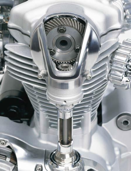 * Heavy flywheel contributes to the strong low-mid range torque feel. * Bevel gear cam drive and SOHC 4-valve heads give the W800 a wide spread of responsive power.