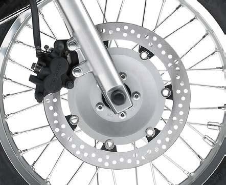 (Photo 15) 15 * Front wheel hub and rear drum brake side panel have a buffed finish, giving them a lightweight