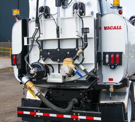 A simple, rugged tailgate design lets the operator use a single control and cylinder to open, close and lock the tailgate.