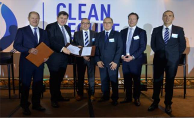 most of the CHIC cities) 5 major bus OEMs expressed their commitment to commercialise hundreds of fuel cell buses in a Letter of Understanding (LoU) signed on 12/11/2014 About 30 local authorities