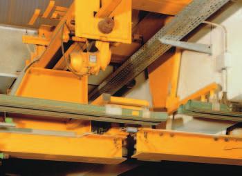 3 4 3 Metalworking shop _ The single girder suspension crane with 3,200