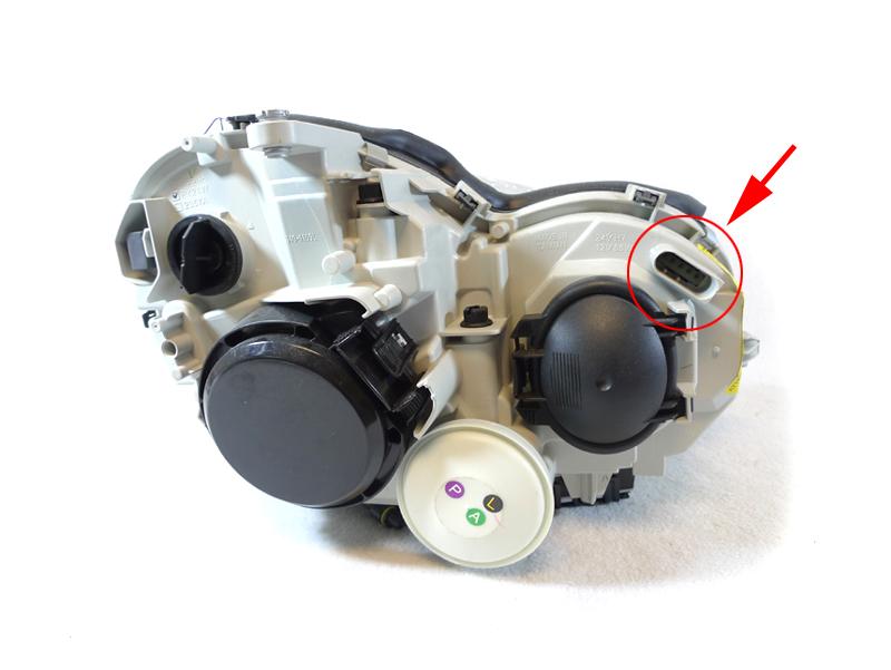 11. Before plugging in the main adapter for your headlights (as shown in the photo below) please check to see if the pins on the "female" end of