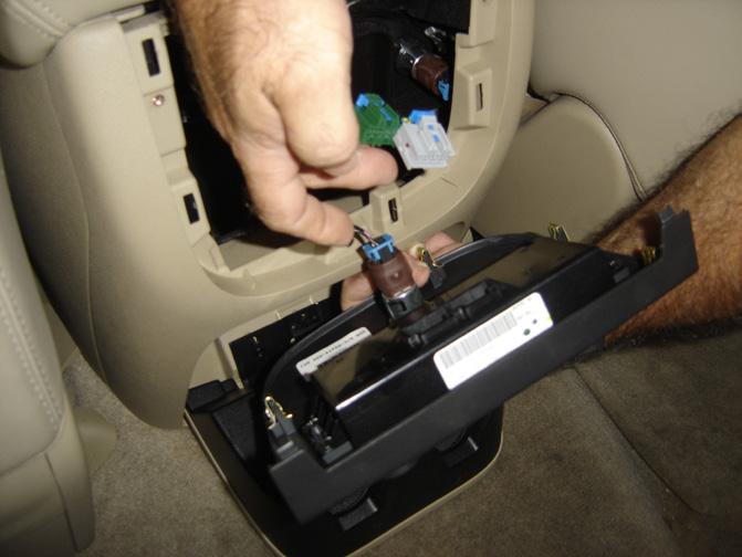STEP 4 Remove the cup holders from center console by