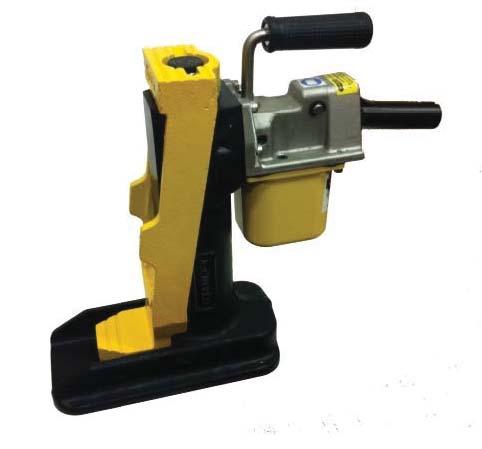 PERMANENT MAGNETIC LIFTER Capacity: 100kg to 6000kg Our range of high strength magnetic and ingeniously structured, easy for lifters is produced with super strong application, strong magnetic