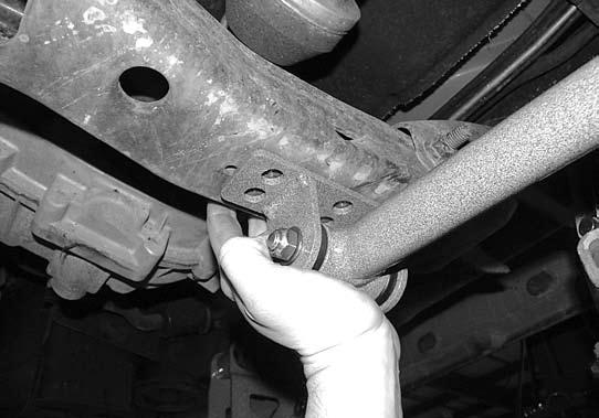 64. Grease and install bushings (2081BK) into compression struts (01188). Install sleeves (32-1) into bushings.