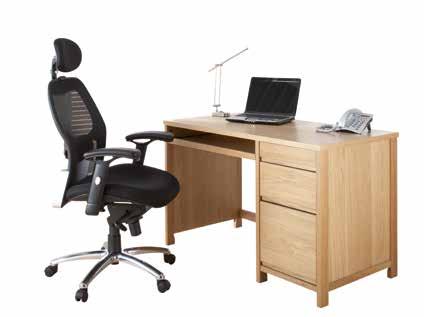 HUNTER White oak veneer desk Inspired from traditional furniture designs and with a wealth of features, the Hunter is a beautifully crafted workstation finished in a White Oak Veneer.