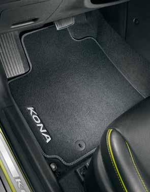 however extreme your adventure, these durable and easy-to-clean floor mats form a protective layer against wet, muddy or sandy shoes.