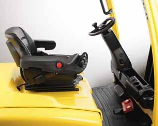 8 SUPERIOR ERGONOMICS The superior ergonomic design of the new J45-70XN means greater comfort for your operator.