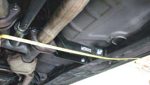 Tighten in an even pattern to avoid pulling the U-bolts over center. 35. Make sure the (4) 3/8 x 1-1/2 bolts holding the TA Crossmember to the subframes are loose.