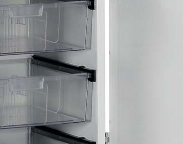 Label holders provided for each compartment 32 Compartment - Trolley supplied with 8 trays subdivided into 4 equal