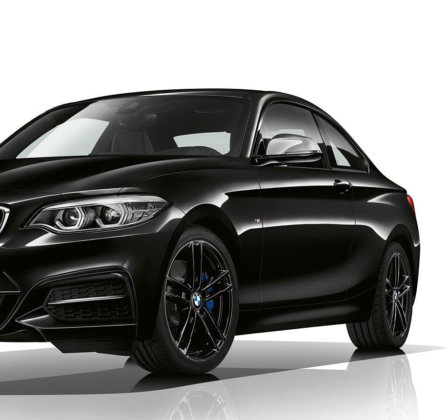 The M240i features 18" light alloy wheels in an exclusive M Double-spoke design. In the interior, driver and front-seat passenger enjoy Sport seats that offer outstanding lateral support.