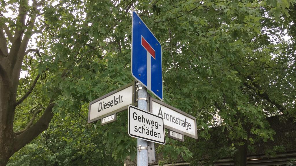Die Dieselstraße in Berlin-Neukölln: Dieselstraße in Berlin: A Symbol for the Symbol für die Verkehrswende in