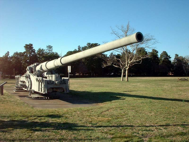 M110 howitzer delivering 203mm W33 nuclear shell, deployed in 1957 MGM-18 Lacrosse missile with nuclear warhead. It was deployed in West Germany from 1959 to 1963.