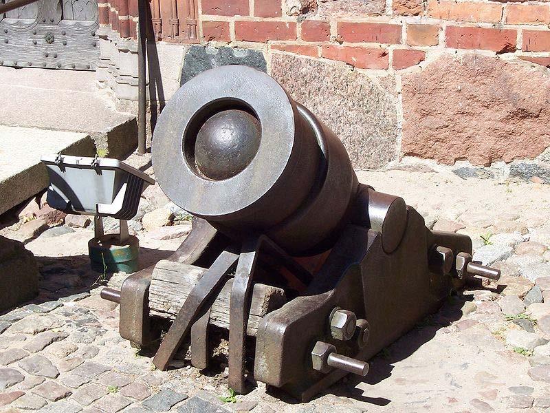 A bombard, Malbork Castle As small smoothbore tubes these were initially cast in iron or bronze around a core, with the first drilled bore ordnance recorded in operation near Seville in 1247.