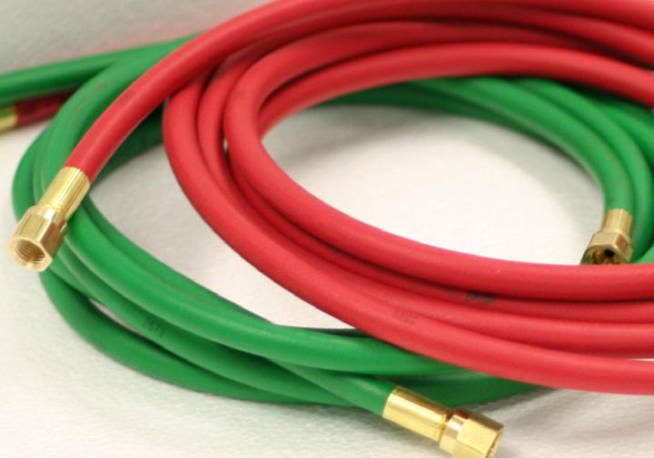 F GRN 5 Green fire pump hose with brass fi ngs 60 FPH F RED 5 Red fire pump hose with brass fi ngs 120 FPH F GRN 10 Green fire pump hose with brass fi