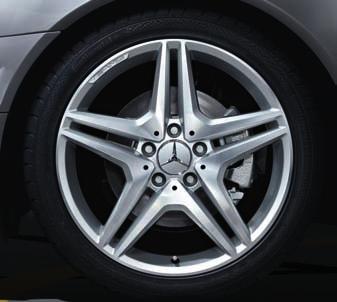 5 J x 18 ET 37 Tyre: 225/40 R18 Option for rear axle: Wheel: 8.