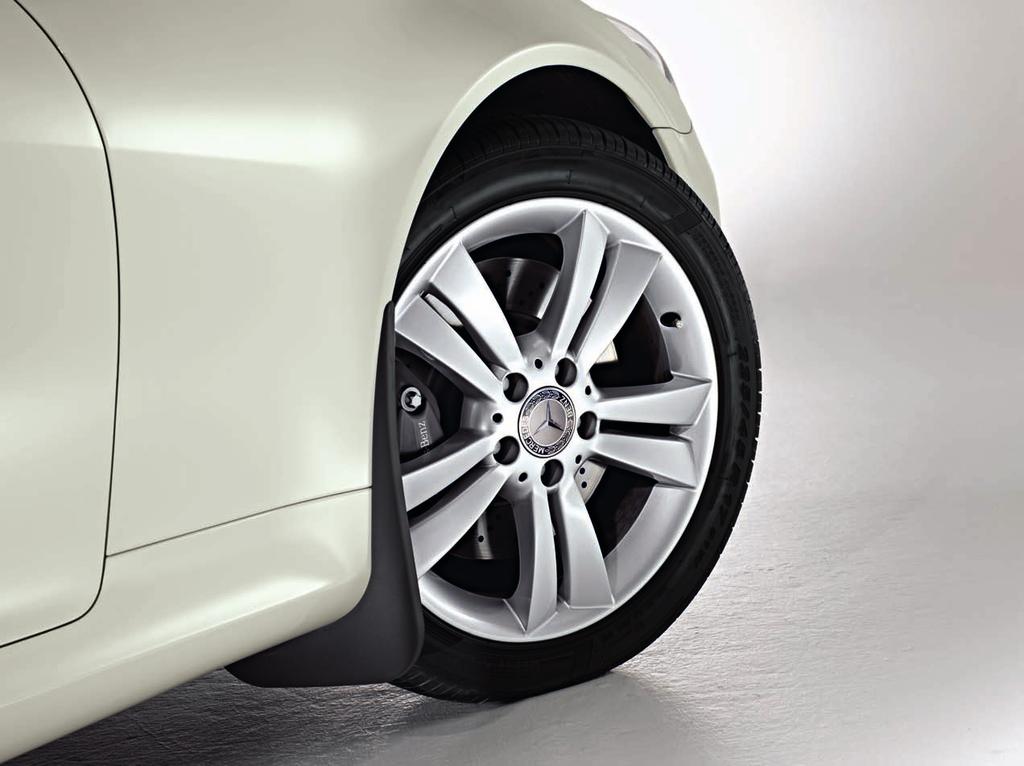 Mud flaps Protect the underbody and the sides of the car from loose chippings and dirt.