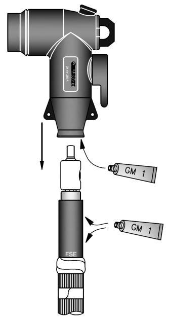 7) 8) Izmantojot seškantes atslēgu ieskrūvējiet kontaktskrūvi kabeļa uzgalī un uzmanīgi pievelciet to.