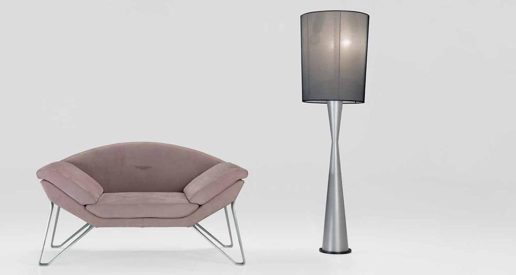V015 floor lamp V010 armchair V010 armchair - 140x84xh82 cm - aluminium, leather