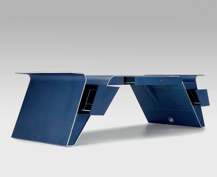 V093 desk V093 desk - 280x100xh80 cm - aluminium, leather Touch col. 604 & leather Touch col.