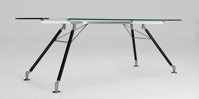 V008 Table/desk V008