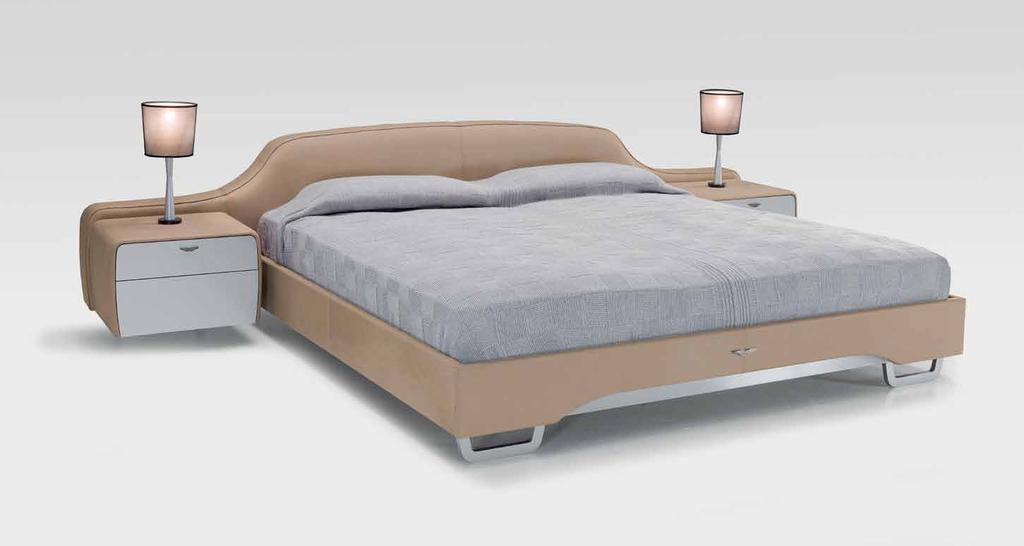 V015 lamp V092 king size bed V092 king size bed - 335x225xh84 cm - wooden