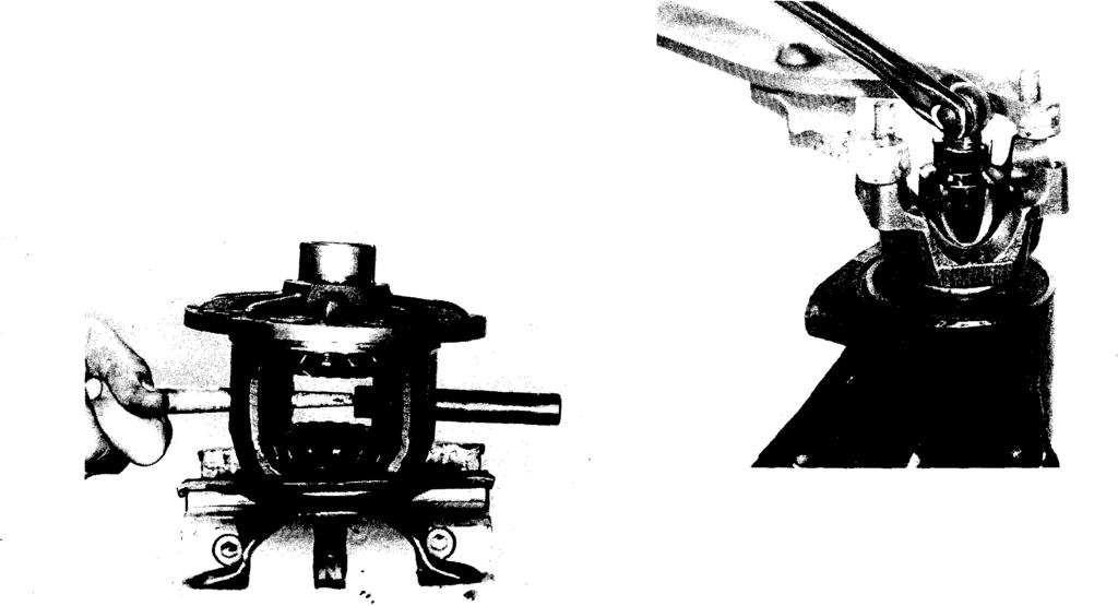 Figure 24 1o21-24 To remove side gears and pinion mate gears, rotate the side gears. This will allow the pinion mate gears to turn to the opening of the case.