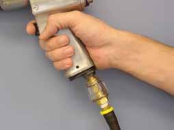 the tool due to excessive hose length Automatic lubrication of air upon passage of rated air flow Will not leak lubricant into the air line upon pressure drop or when disconnected from the