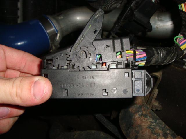 LBZ / LMM ECM Connector wiring installation #1 Locate ECM Plug #2 Remove the Larger Plug #3 Remove purple locking clip (don't loose it!