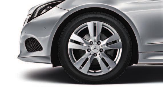 5 J x 17 ET 45 I Tyre: 235/45 R17 A207 401 0902 7X07 Option for rear axle: Wheel: 8.