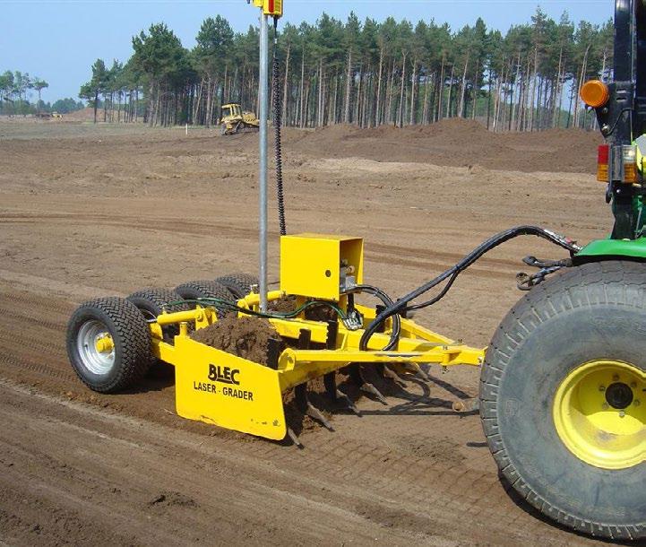 Model LG1500TPP LG1500 LG1800H LG1800LM Tractor hp req 3 wheel bunker rake 30-60 40-60 35-60 Version Towed power pack Towed 50mm Towed 50mm 3 point linkage Working width cm