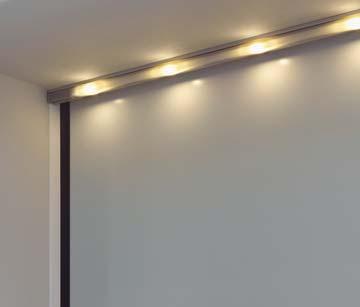 You can choose between a warm or neutral white light and arrange the LED light strip at the lintel (illustration on the right) or bottom edge of the door leaf, LED spacing: 125 mm.