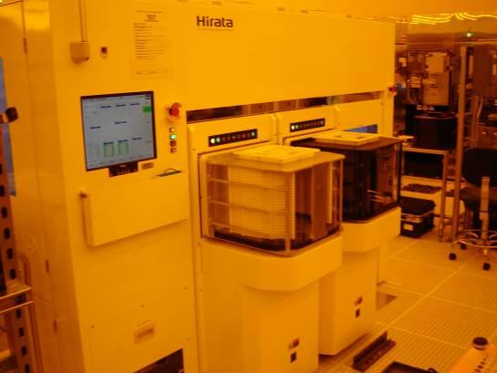 EFEM sorter operating in cleanroom Hirata 450mm EFEM
