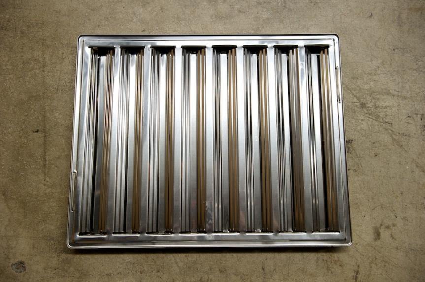 baffle-type grease filters were supplied in two sizes. Four filters measured 24.