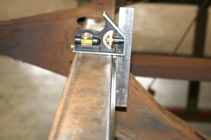 Place the plate onto the frame within the corresponding taper/size. It is important that the boxing plates be positioned on the edge of the frame rail so that you can maximize weld penetration.