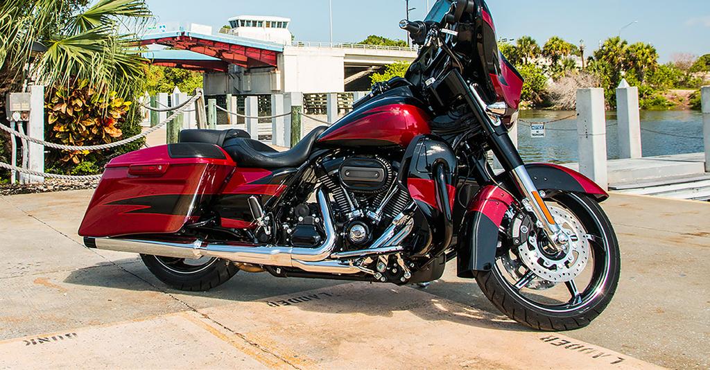 HARLEY-DAVIDSON TOURING TAKING TOURING TO NEW LEVELS OF COMFORT & FUN Whether riding single around town or with a passenger and full bags cross country, Arnott s TruAIR Technology gives all riders a