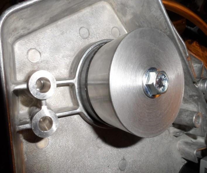 36.Heat clutch side bearing holder.